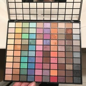 Eyes Lips Face total eyeshadow palette
